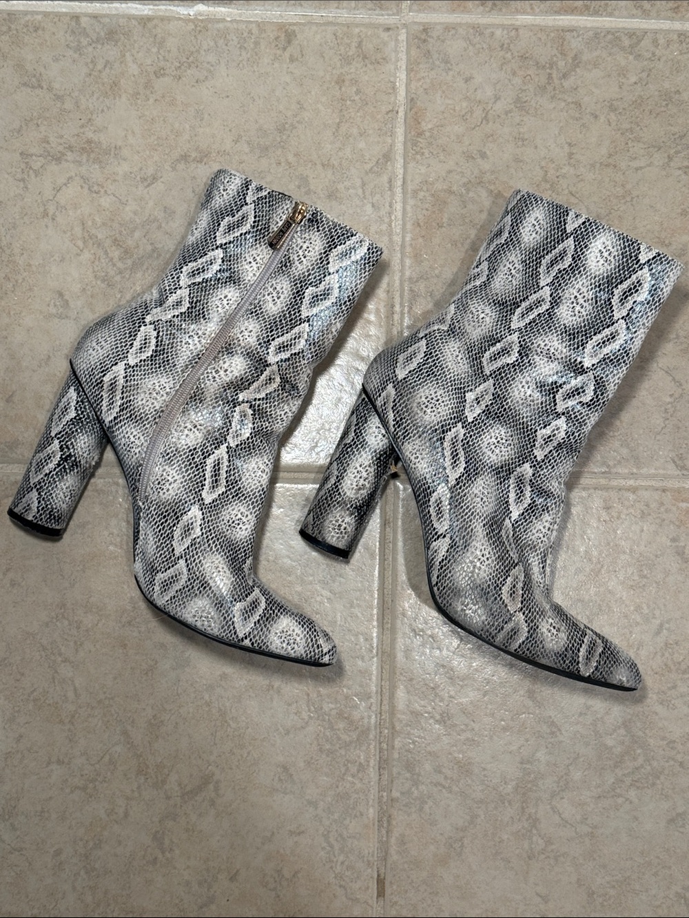Fashion Nova Snake-Print Pointed Ankle Boots - Gray Black